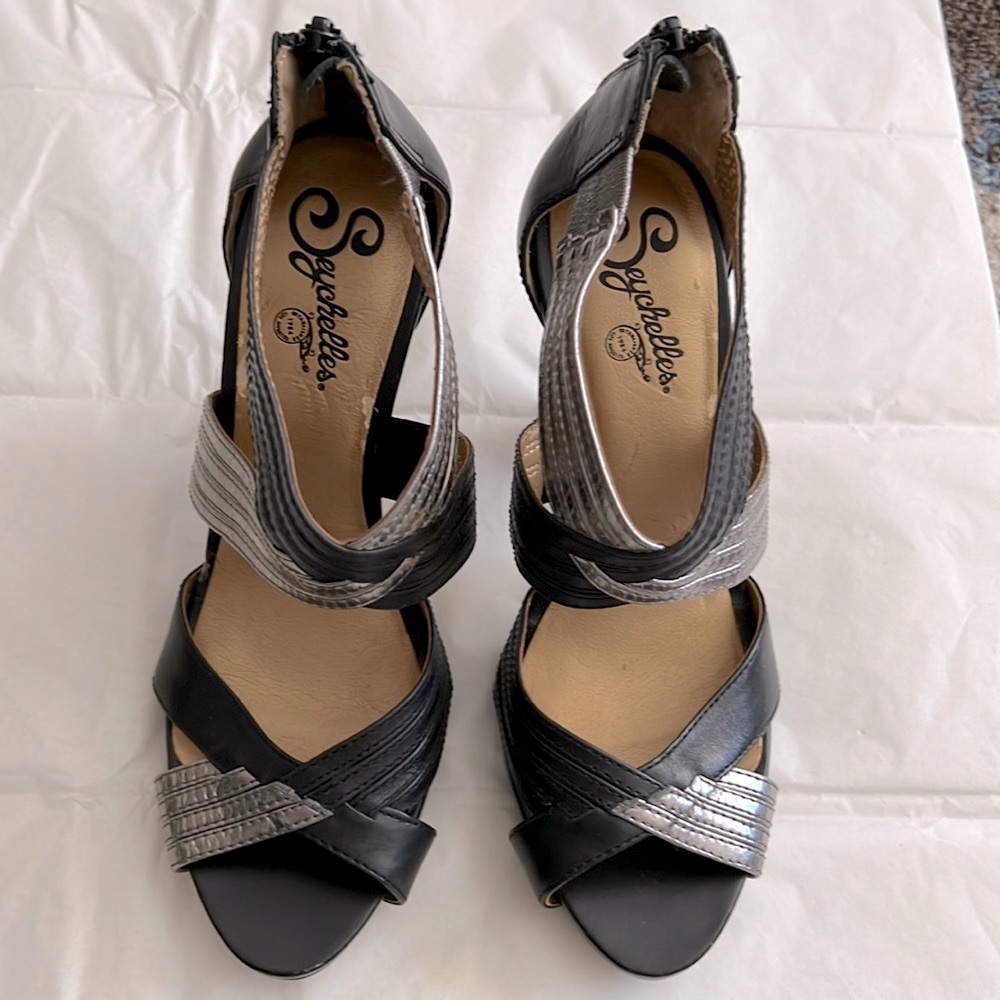 Seychelles Pumps